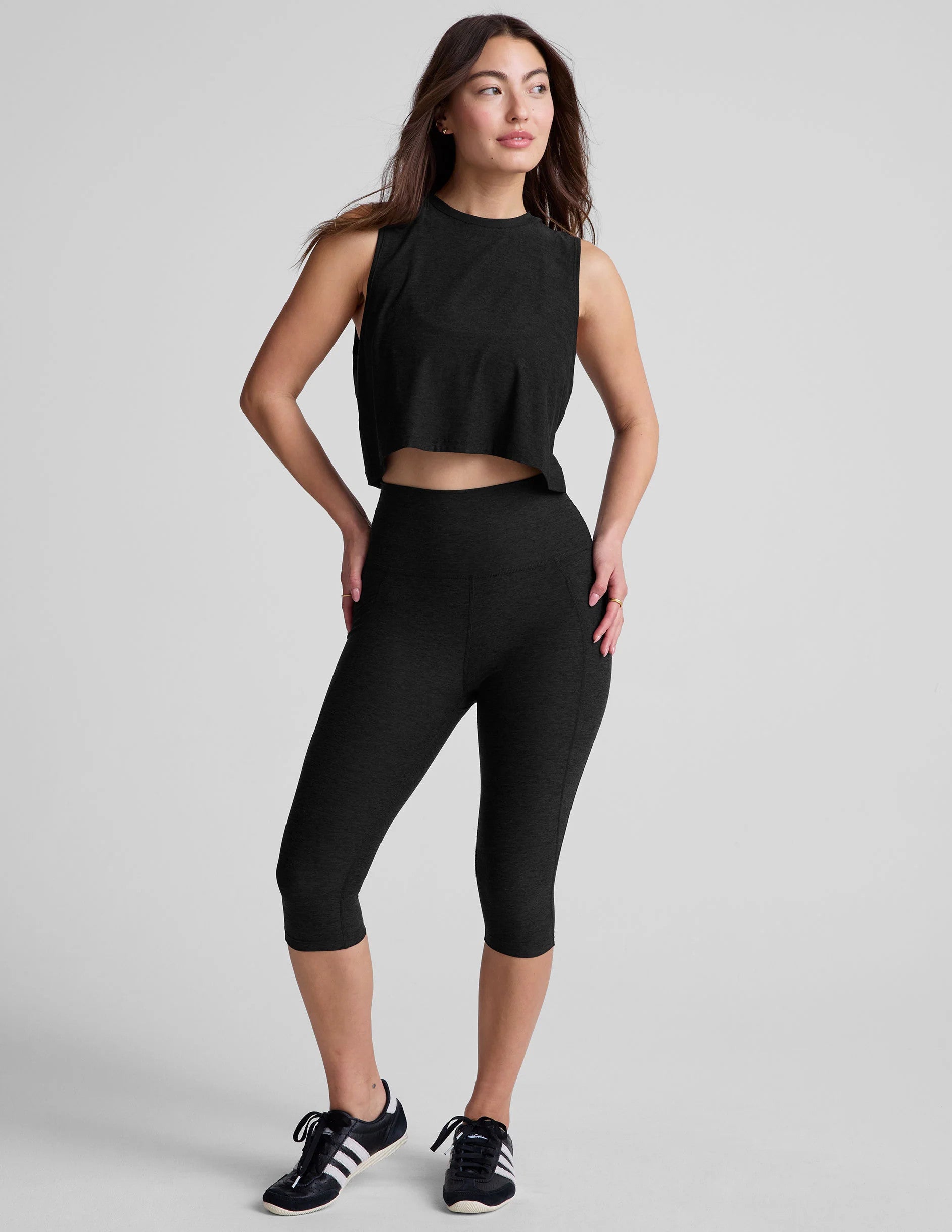 Beyond Yoga Featherweight Minimal Cropped Tank Darkest Night