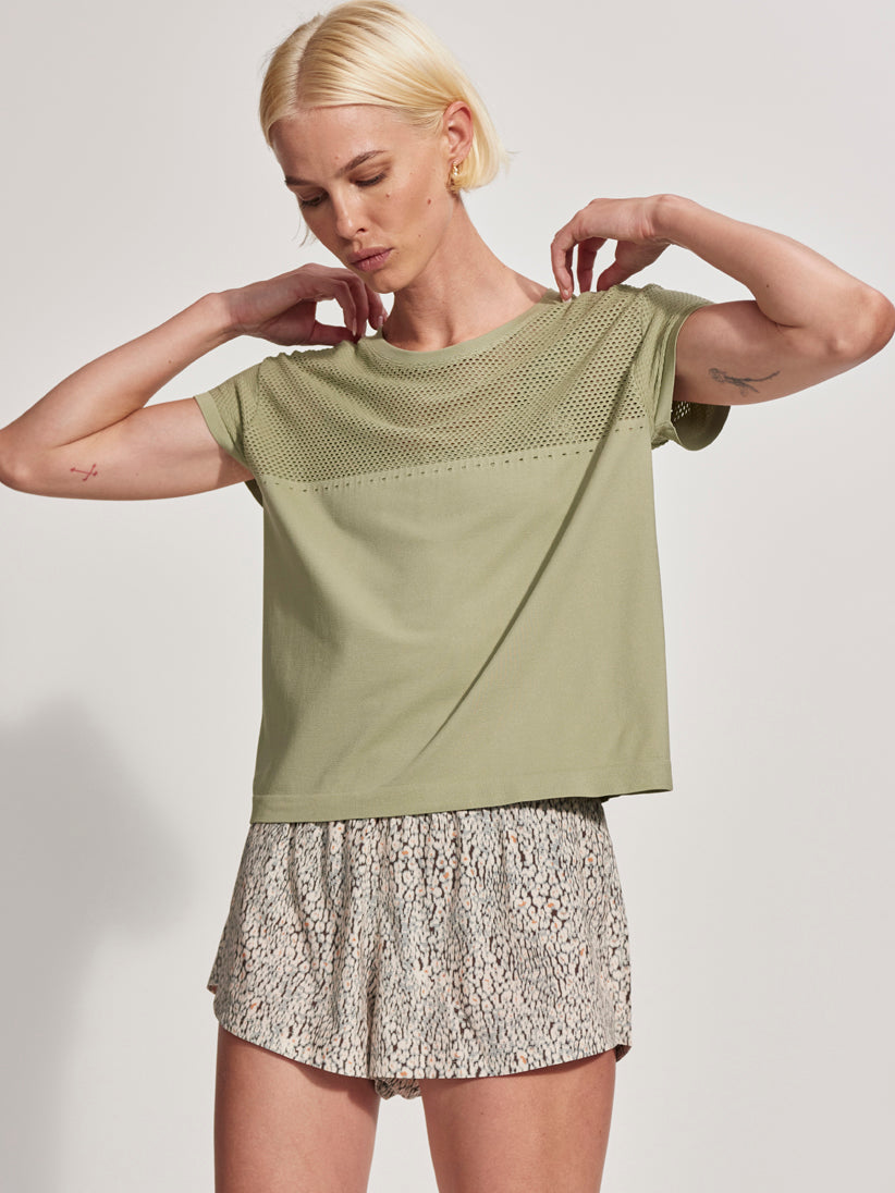 VARLEY Calloway Boxy Tee Tea