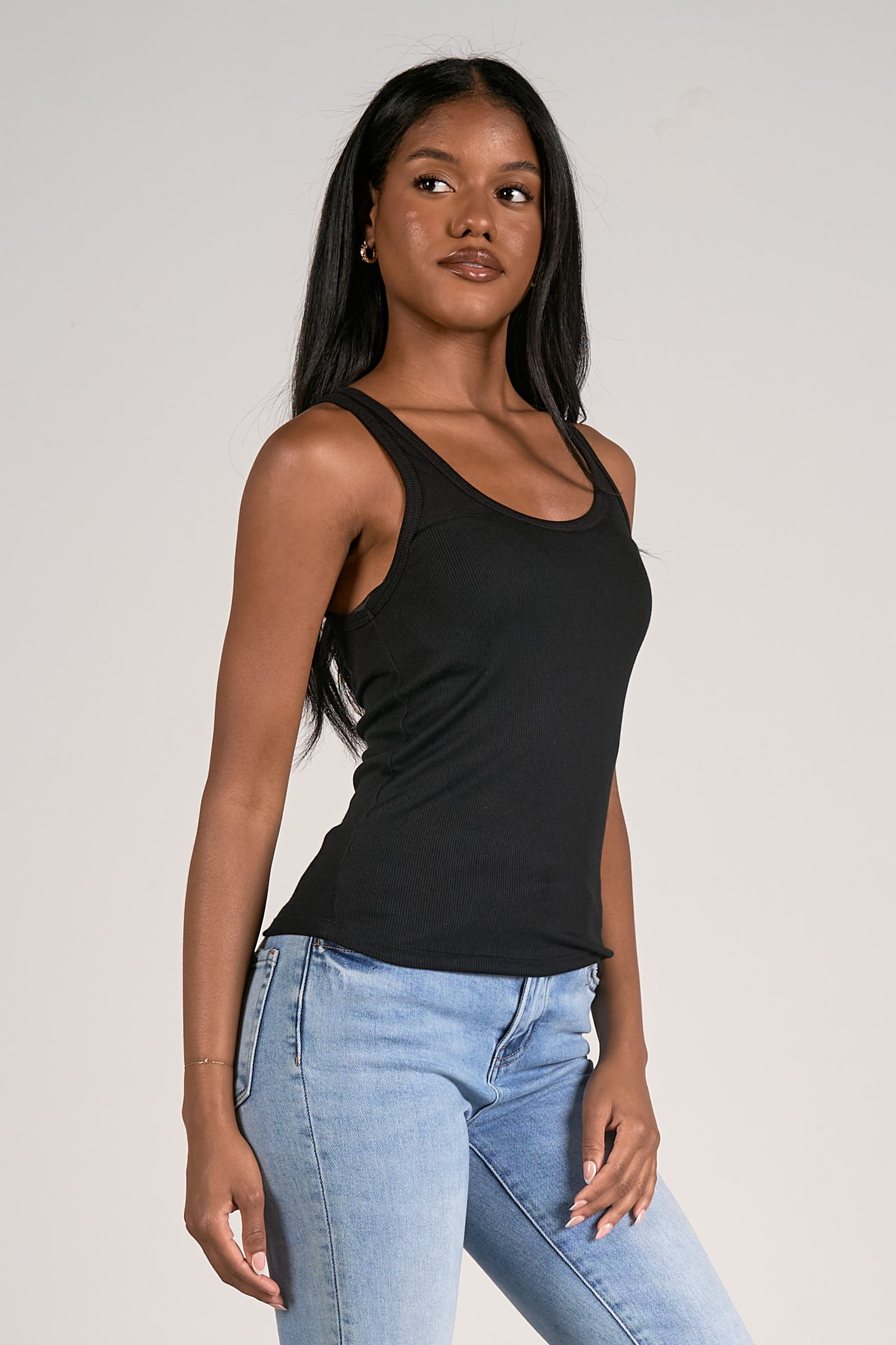 Elan Monic Scoop Neck Tank Top