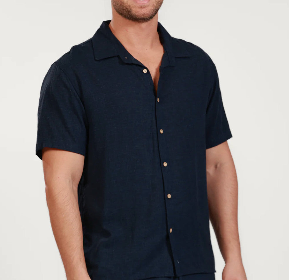 Salty Weekend James Linen SS Button Down Shirt