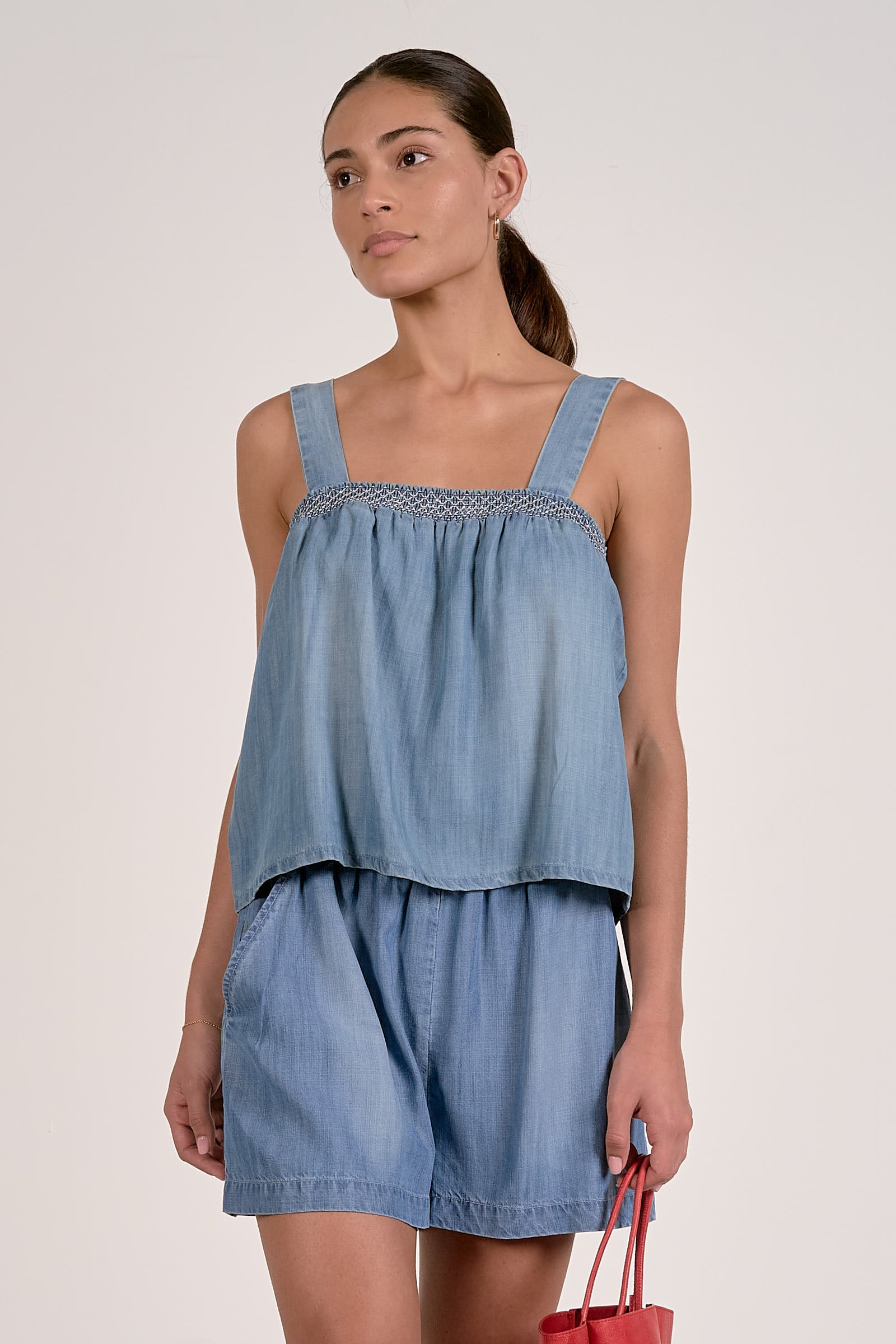 Elan Tracy Sleeveless Top Denim Wash
