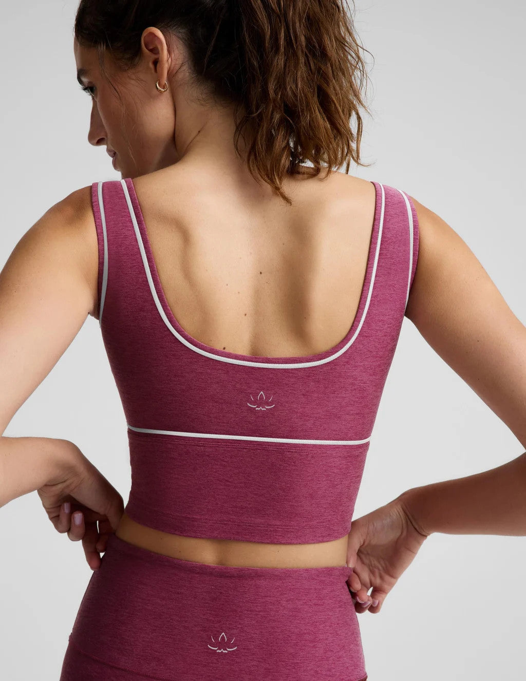 Beyond Yoga Spacedye Dynamic Cropped Tank Pomegranate Heather