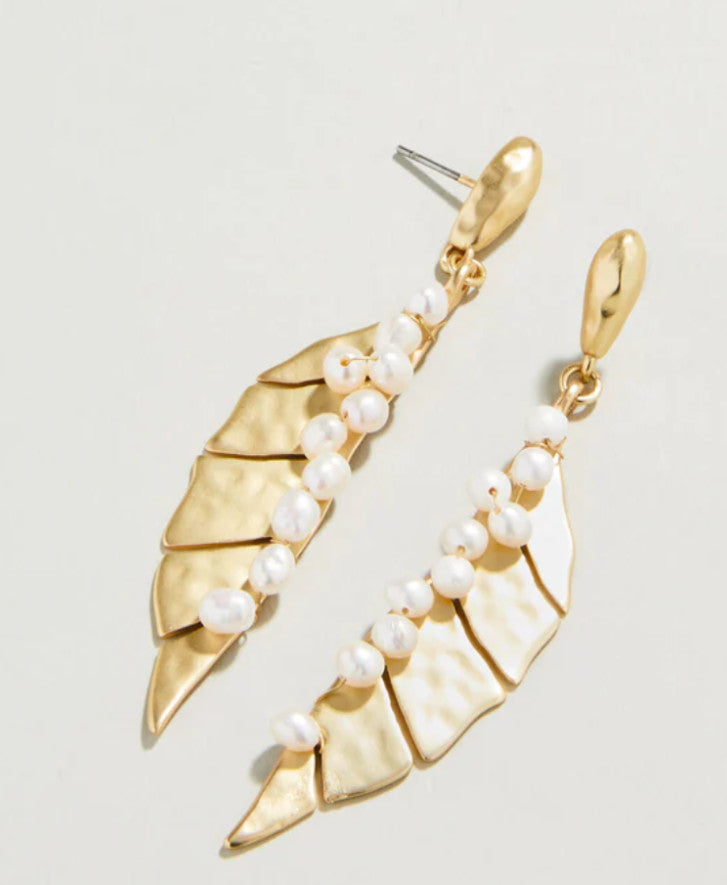 Spartina Banana Leaf Pearl Earrings Pearl